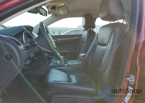 2017 Chrysler 300 Limited z USA, uszkodzony, nr VIN 2C3CCAAGXHH668261